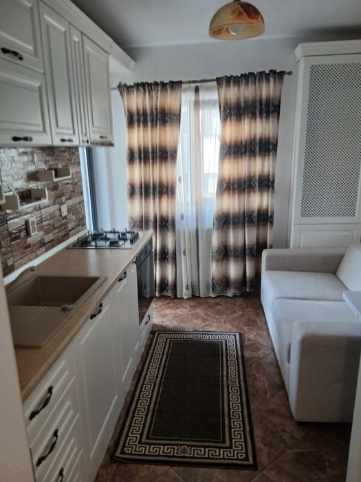 Garsoniera de închiriat