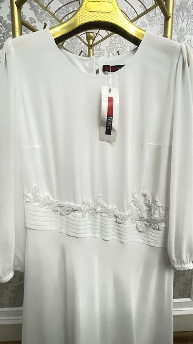 Нарядное праздничное платье