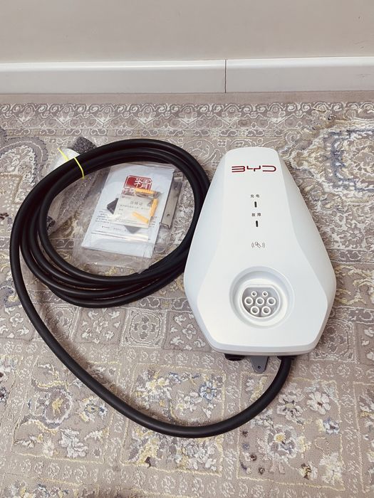 Byd зарядка срочно продам