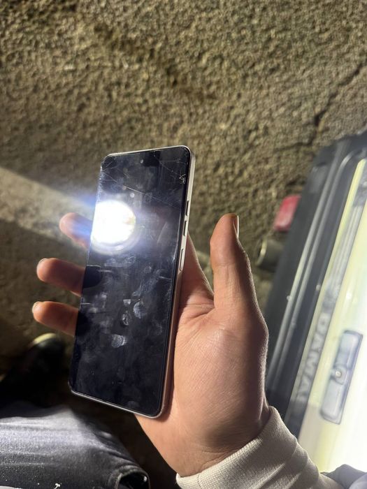 Xiaomi Note11T 5G & Tecno Spark30 256GB