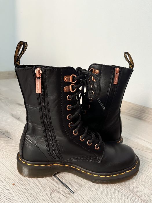 Vând ghete Dr. Martens, mărimea 37