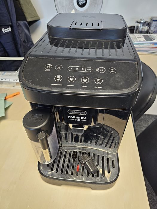 Espressor DeLonghi Magnifica Evo ECAM290.51.B