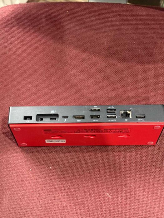 Docking Lenovo ThinkPad Universal Thunderbolt 4 DK2131 + 135w alim