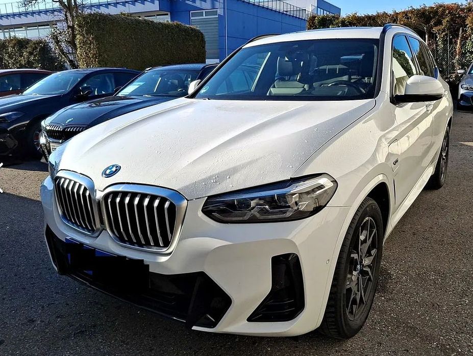 BMW X3 pachet M..392 cp..panorama..full option..4x4
