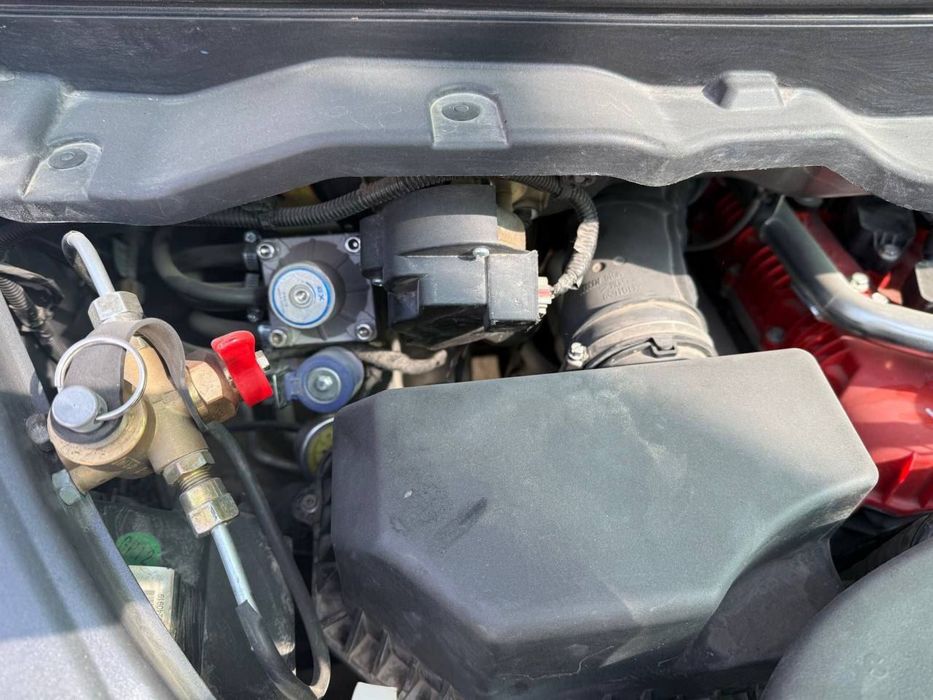 Moshina sotiladi yili 2025