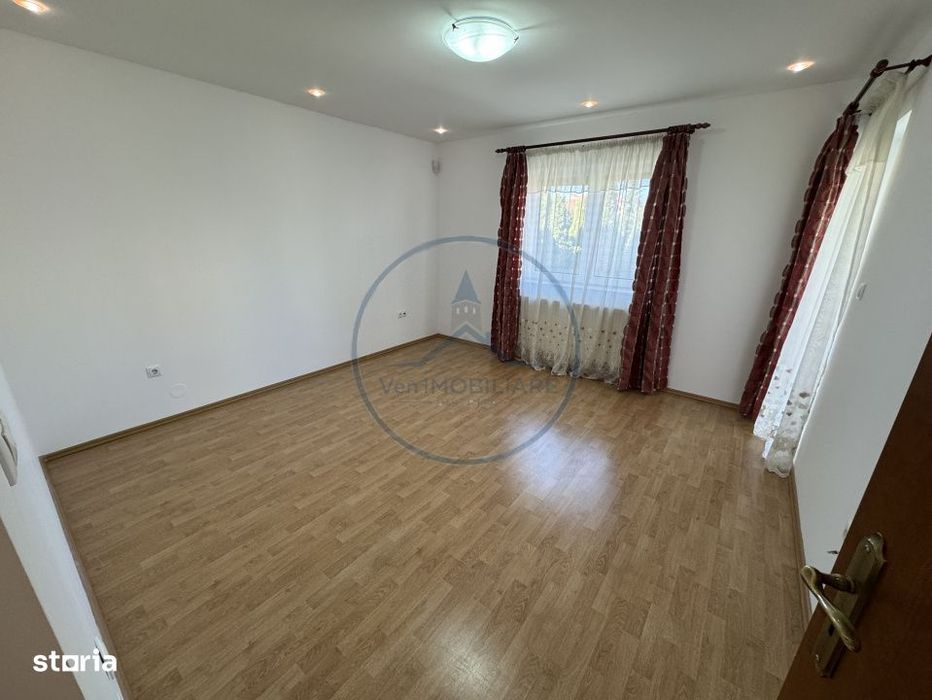 Casa D+P+E, 1000mp teren de vanzare | Zona Calea Moldovei