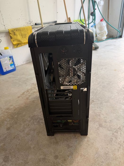 кутия Cooler Master CM 690 + Вентилатори