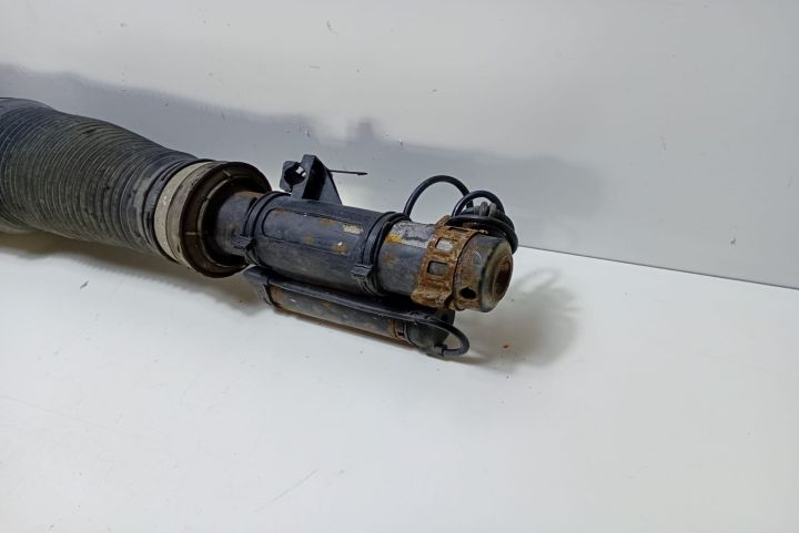 Perna fata 11060113064709 / C086105 Mercedes-Benz S-Class W221