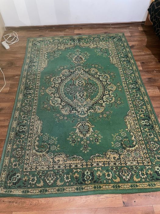 Продается ковер размер 2,2х1,5