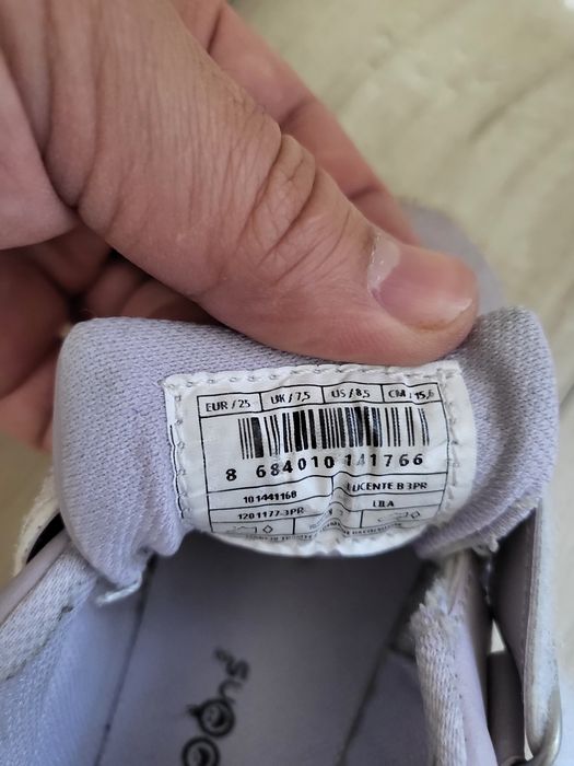 Продам обувь детские