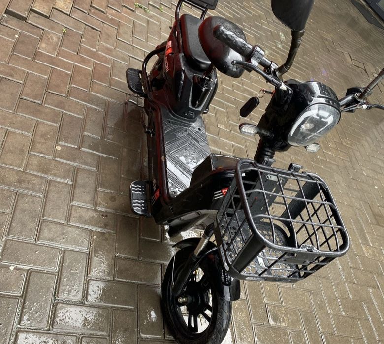 Продам срочно Электро Мапед скутор