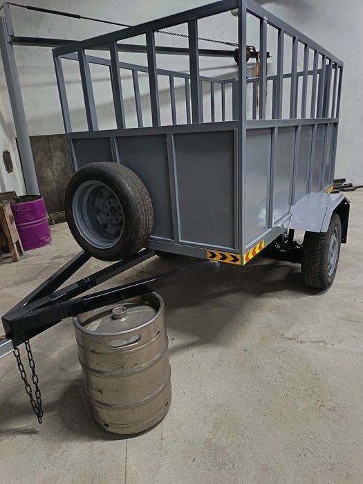 Продам прицеп новый