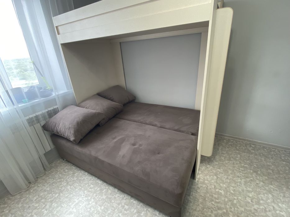 Кровать 2 яруса , 3 спальных места