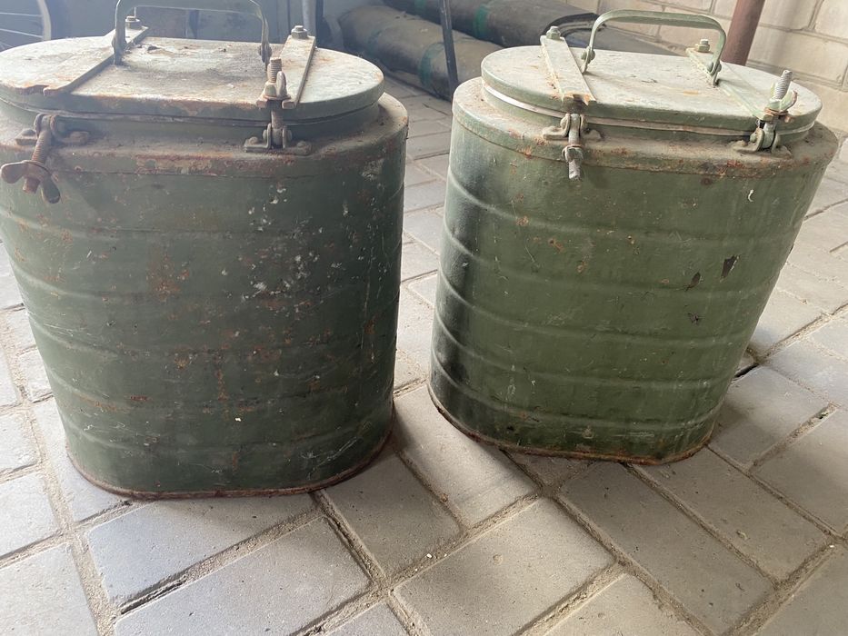 Продам термос ТВН-12 армейский