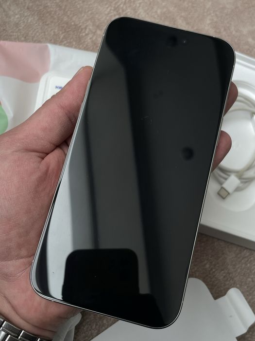 Iphone 16 pro max 256 gb white