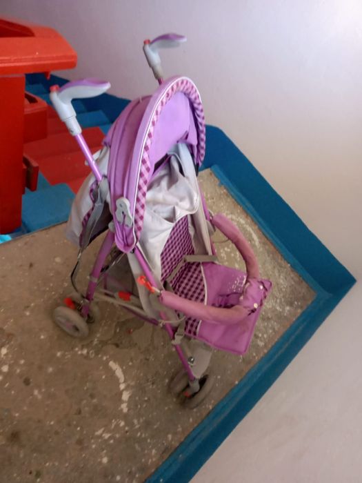 Продается собираюшаяся детская коляска