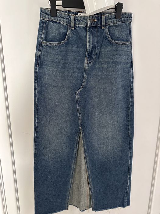 Юбка Zara, кофта Mango