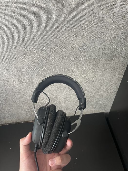 продам наушники игровые hyperx