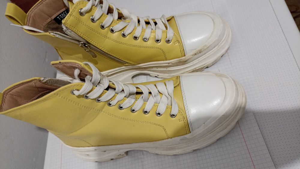 Обувь в отличном состоянии