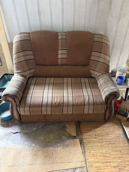 Диван бесплатно.