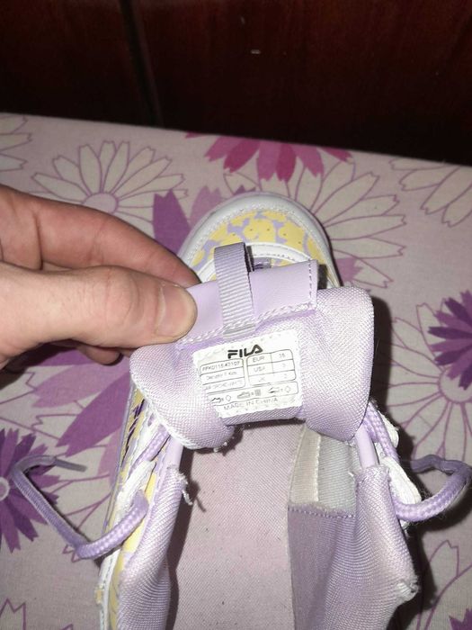 Детцки маратонки Fila