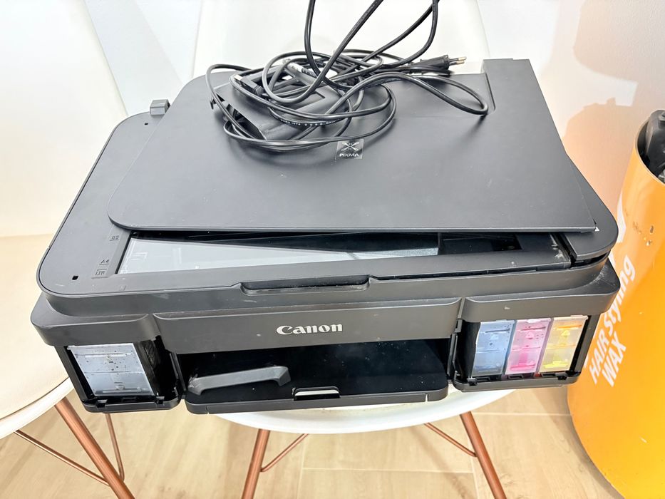 Vând Imprimanta Canon pentru piese !