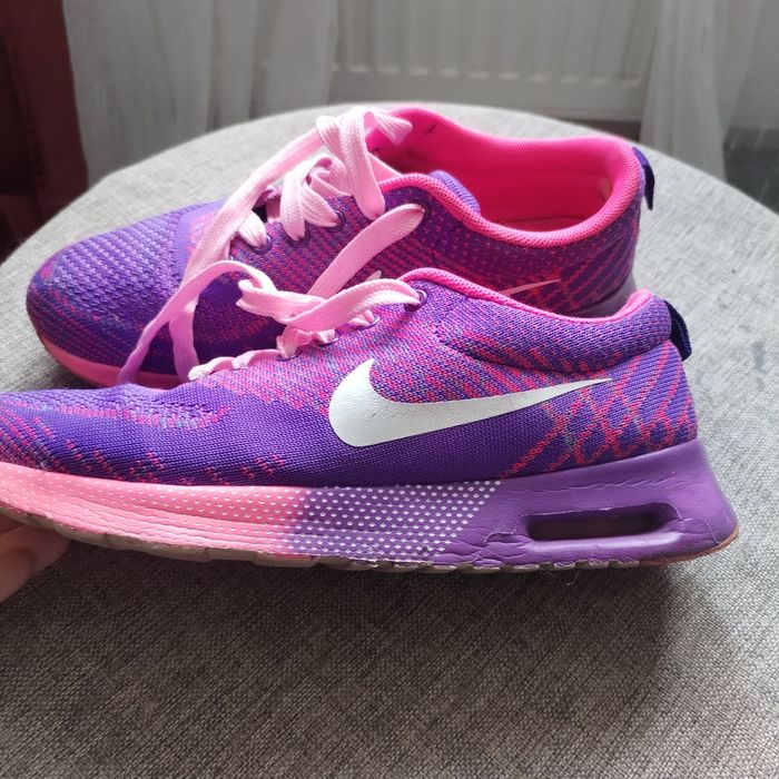 Vand adidasi Nike39
