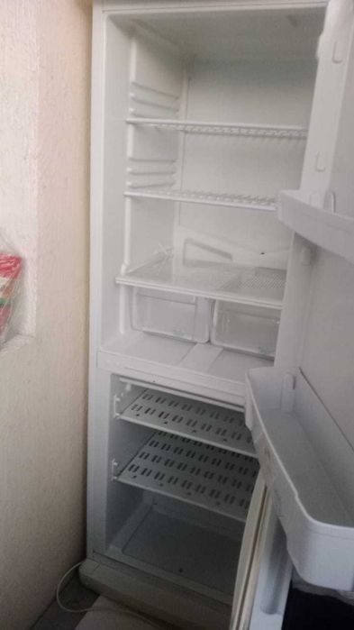 Продам холодильник б/у