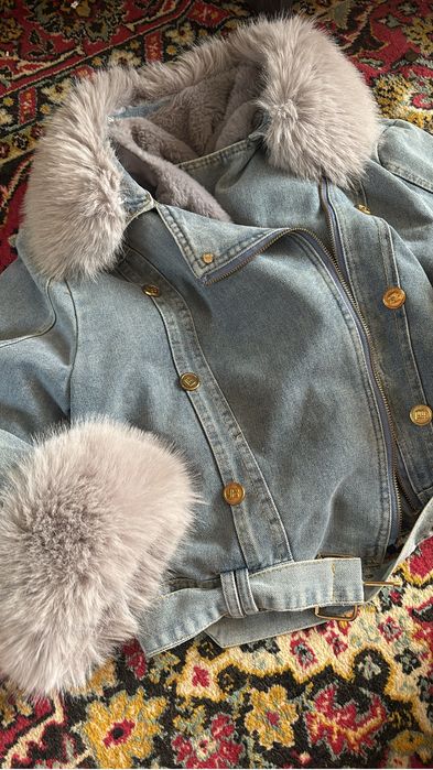 Продам куртку весна осень