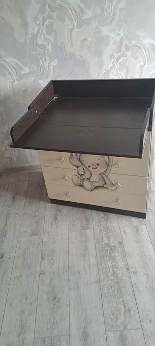Детский комод с пелинальным столиком