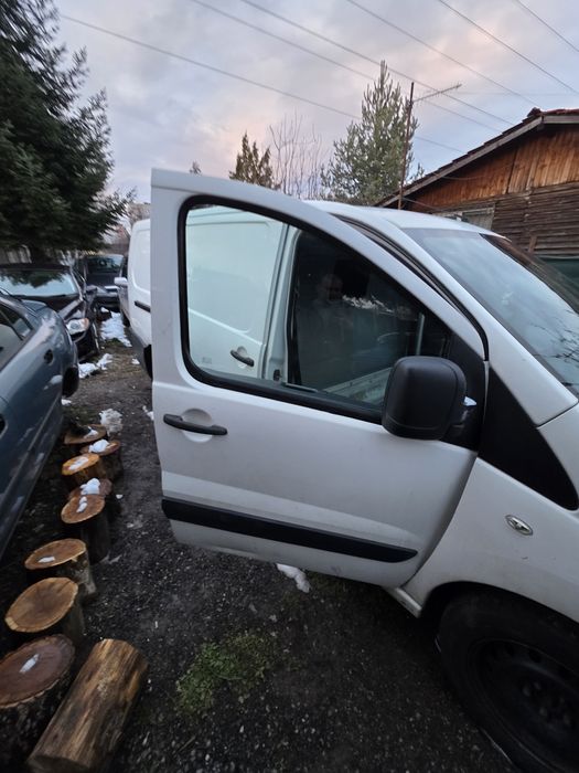 Предни Врати за Citroen jumpy 2014-2019 година