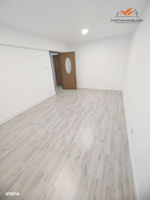 Apartament 2 camere decomandat, Parter cu balcon, Cetate-Piata !