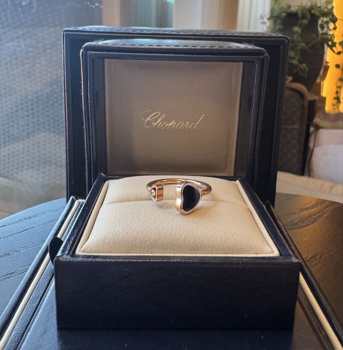 Позлатени гривни Chopard