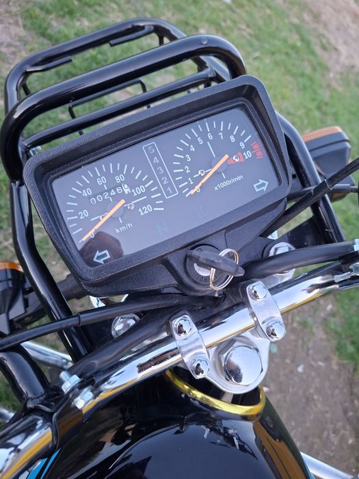 125куб мотоцикл .