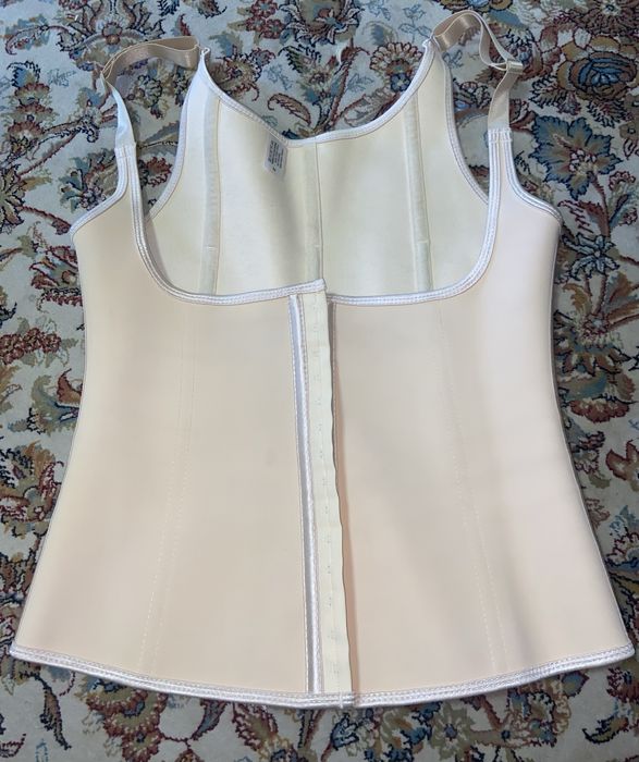 Латексный корсет