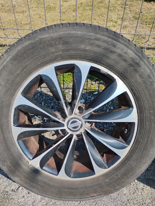 Jante aliaj Nissan cu anvelope iarna 225/65/r17