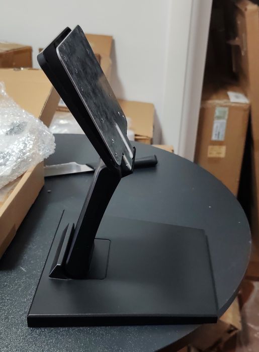 Vând suport pentru monitor LCD