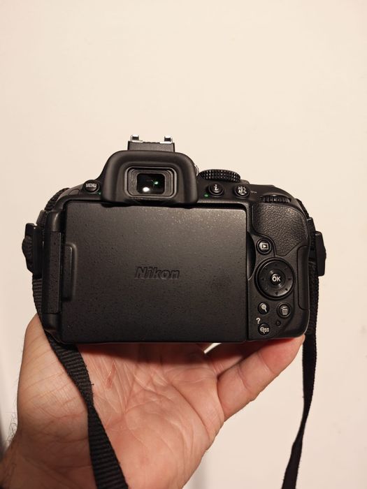 Nikon D 5300 ca nou