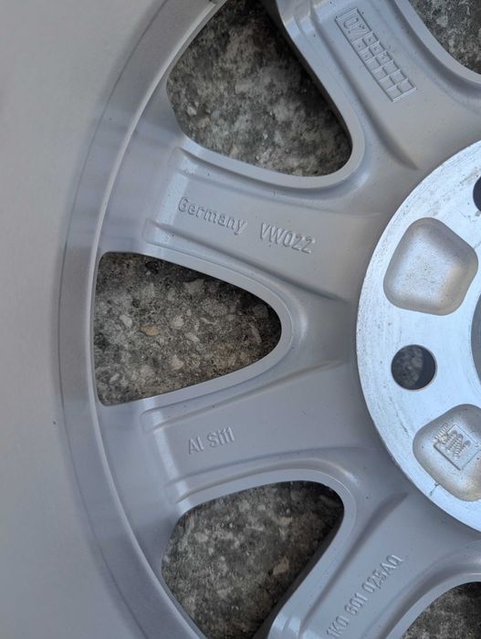 Авариен комплект гума патерица пълноразмерна с инструменти за VW/SKODA/SEAT 195/65/15" 6.5J ET 50 нови