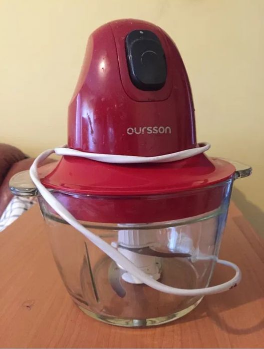 Tocator electric Oursson 4 lame folosit in stare foarte buna