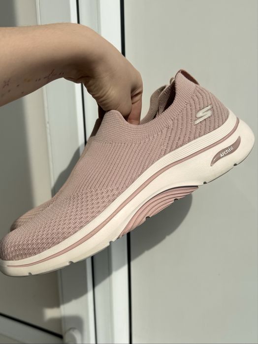 Skechers Go Walk Arch Fit 2.0, Pink