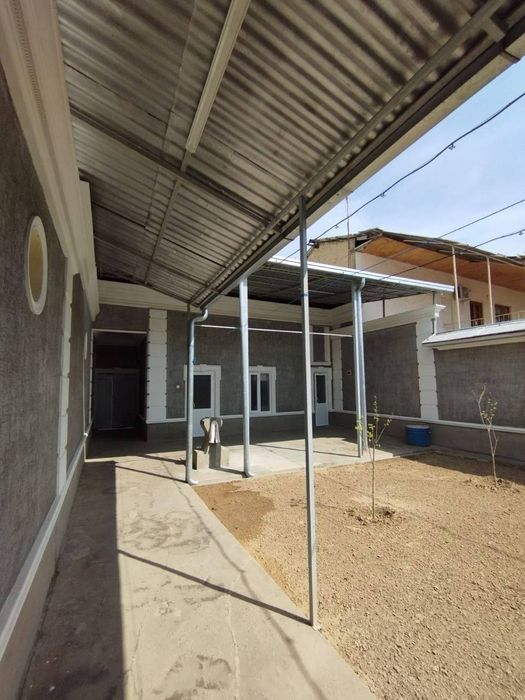 Uy sotiladi. Uchtepa birlik. 2.4sotik