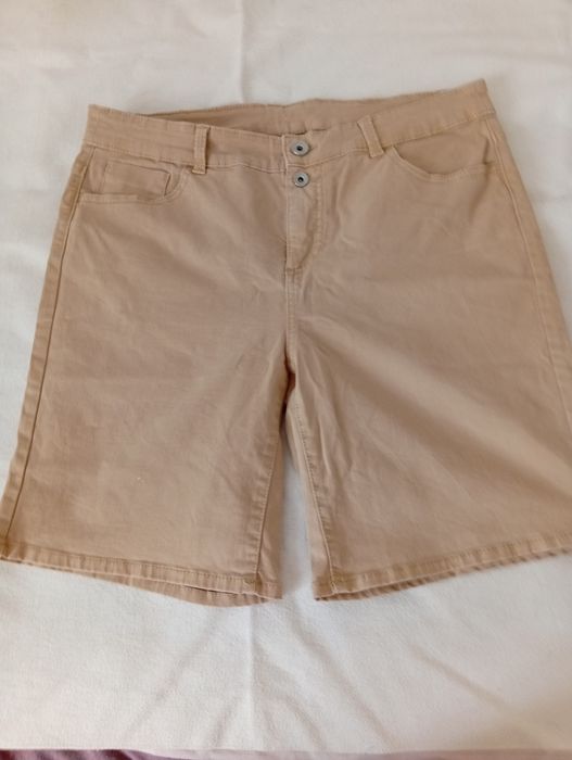 Pantaloni de fete