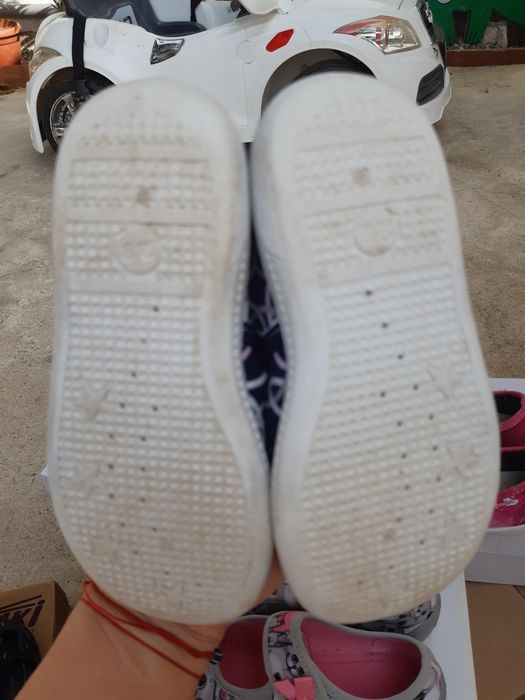 Пантофи за момиченце