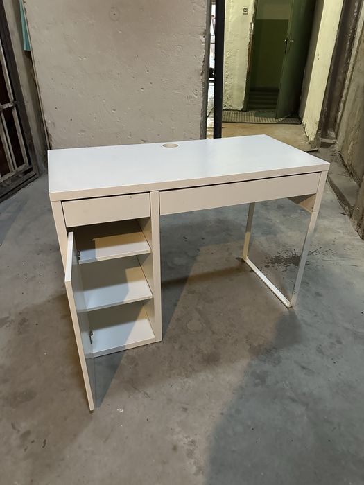 Бюро с шкаф Икеа бяло