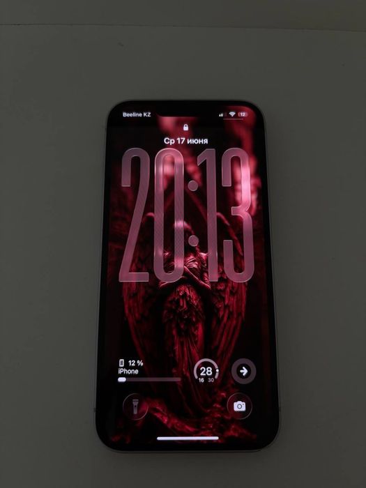 Продам Iphone 14