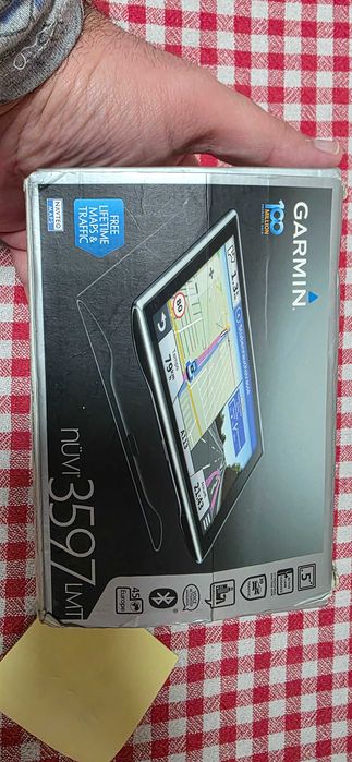 Навигация Garmin Nuvi 3597 LMT с най-новите карти за цяла Европа