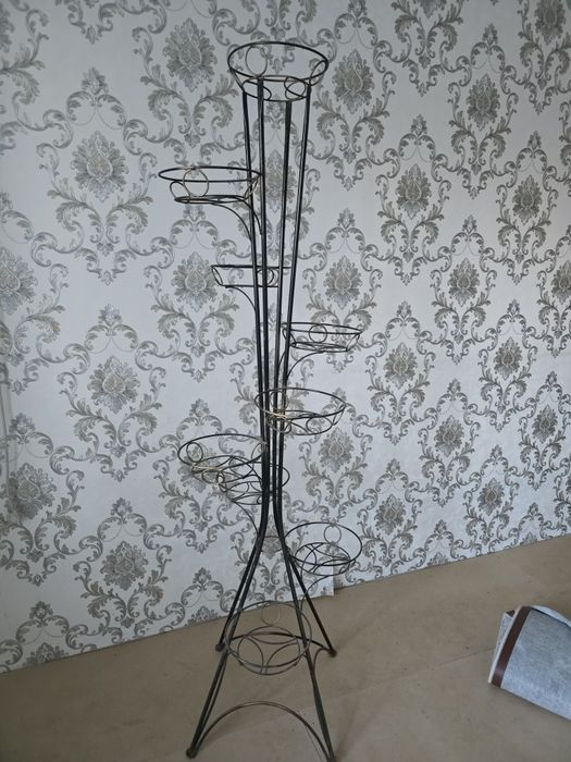 Цветочная полка металлические