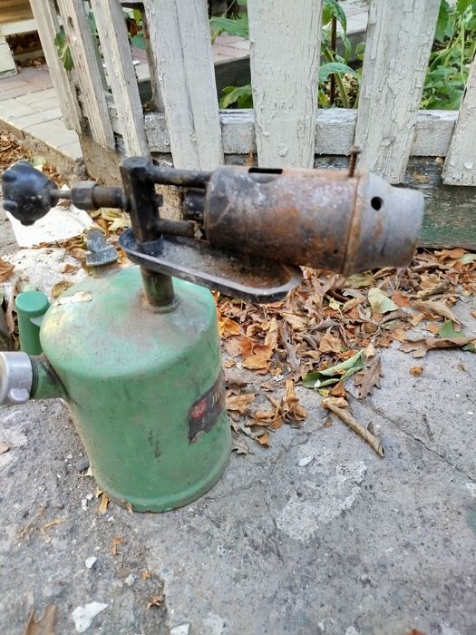 Продам паяльную лампу