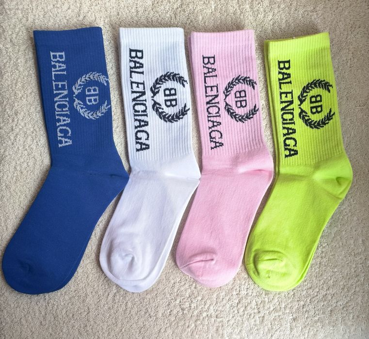 Дамски чорапи различни цветове